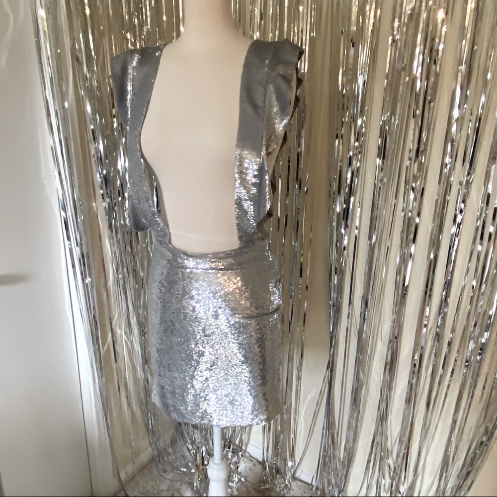 IRO silver sequin overall skirt, like new ( XS )